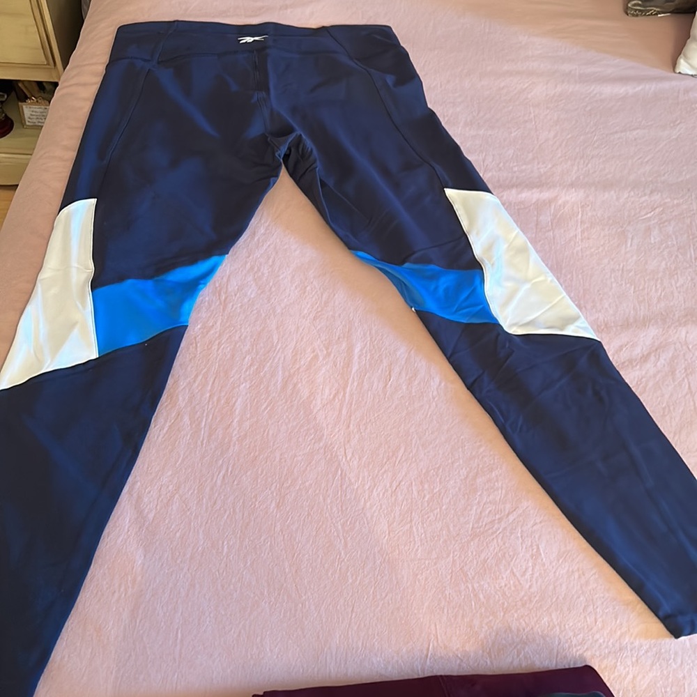 Ladies, Reebok track pants, size 16 - Picture 5 of 5